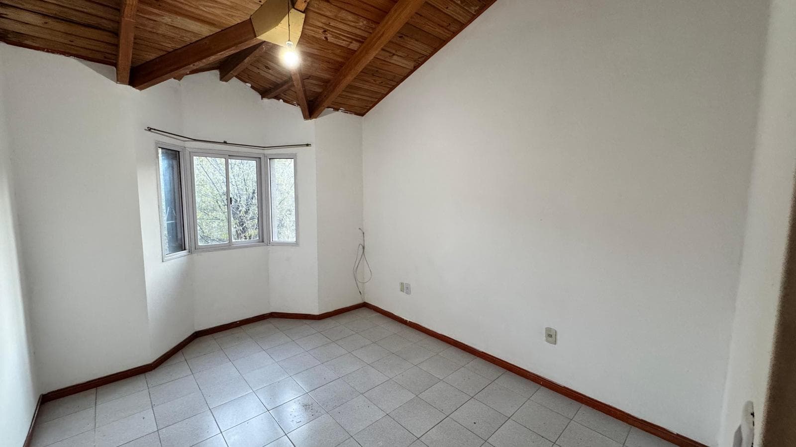 One-bedroom duplex for long-term rent