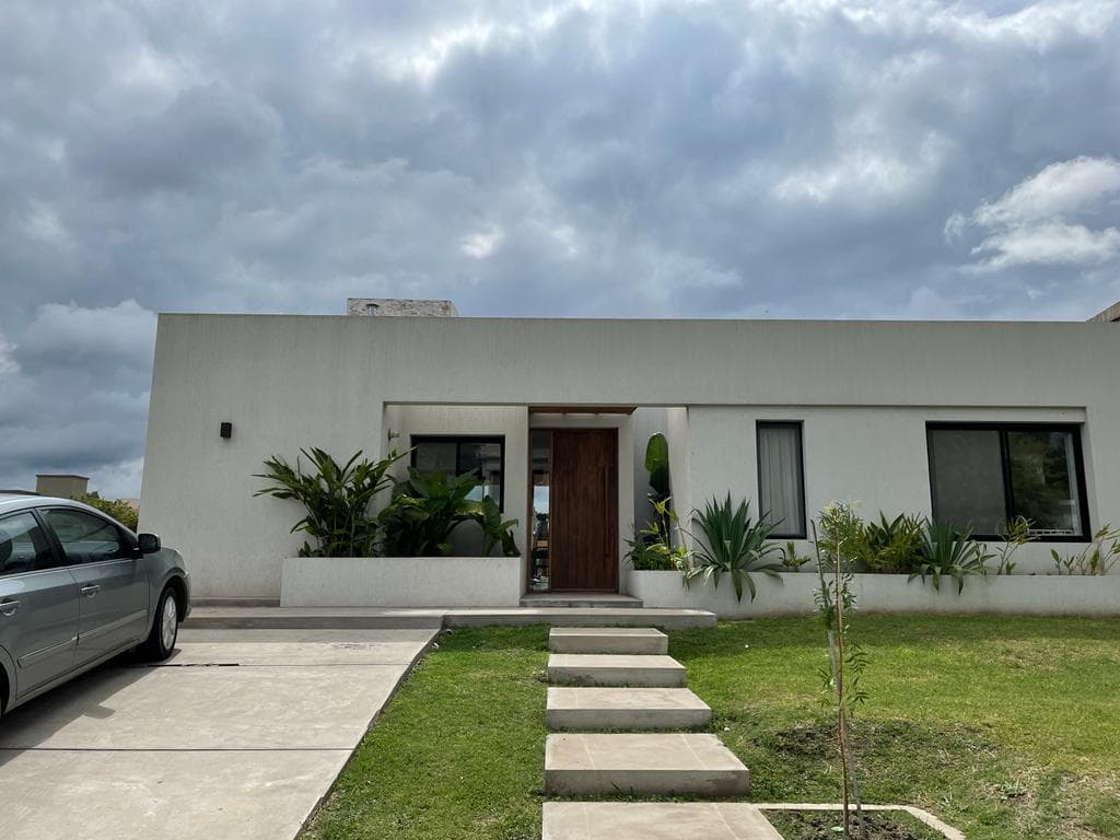 Vacation Rental for the Entire Month of January, Including New Year's - Bella Vista