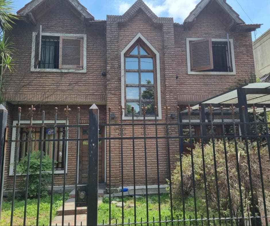 For Sale: House in Ituzaingo