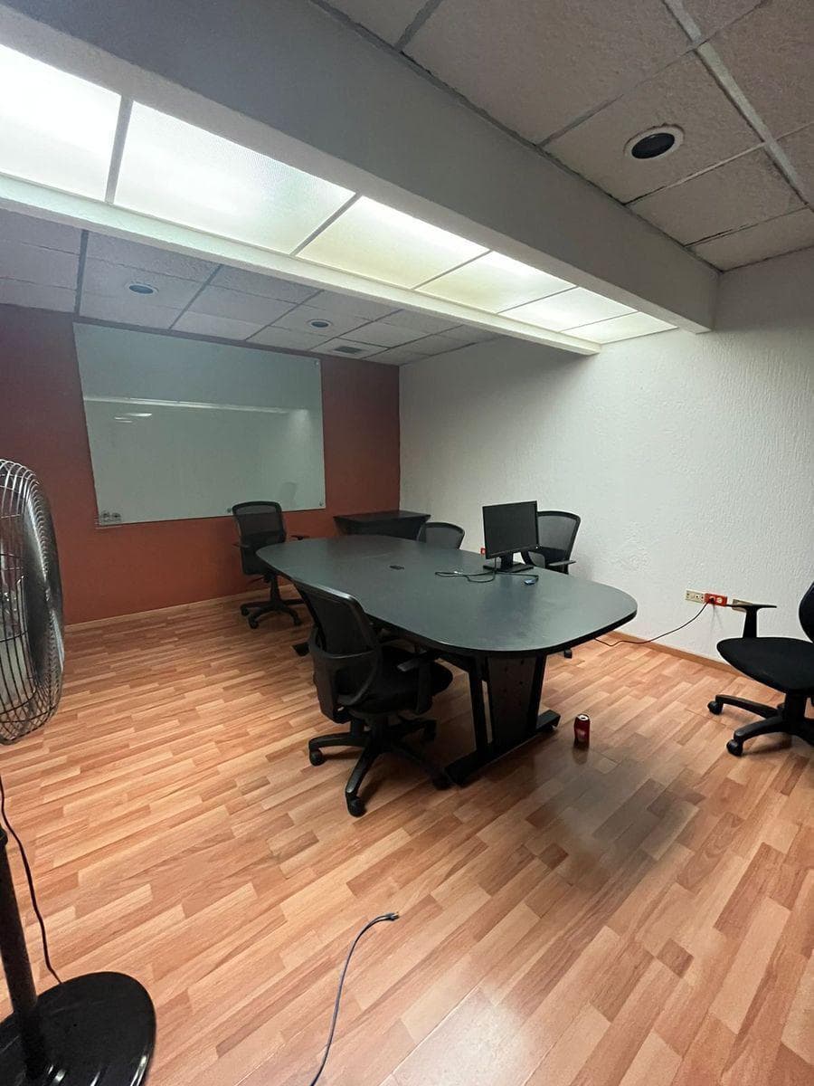 Renta Oficina en Revolución-Country Monterrey