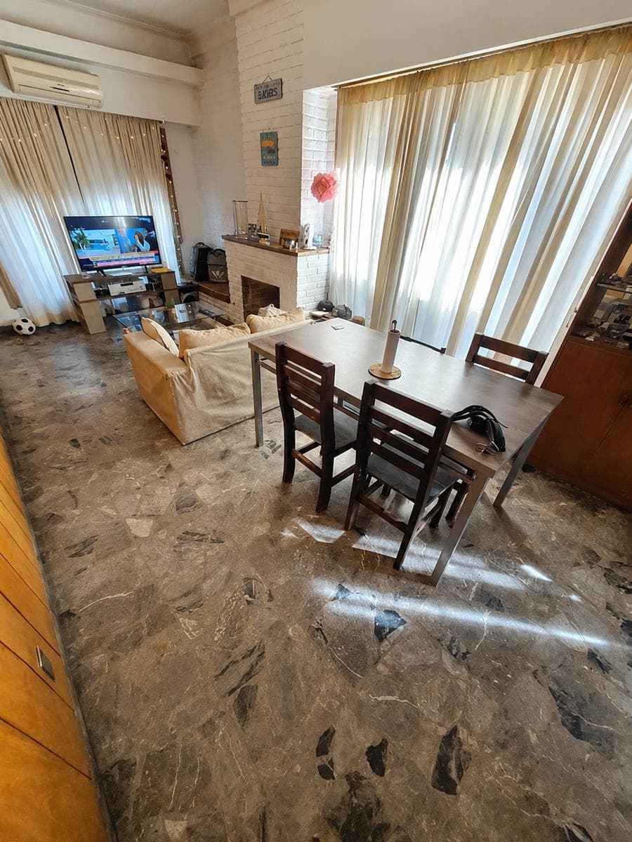 SOLID 3-ROOM HOUSE (PH-STYLE) ON THE GROUND FLOOR WITH A BACKYARD FOR SALE. OLIVOS
