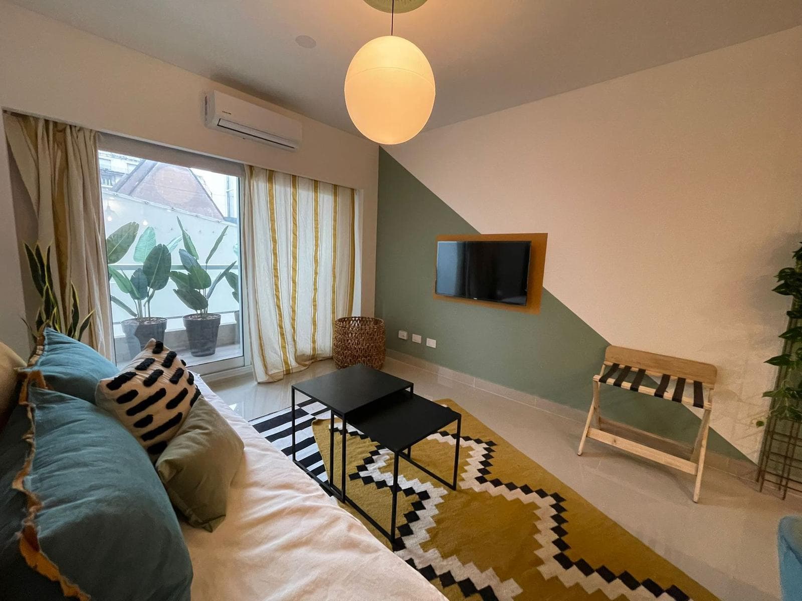 BRAND-NEW STUDIO APARTMENT FOR SALE IN MONSERRAT WITH AMENITIES