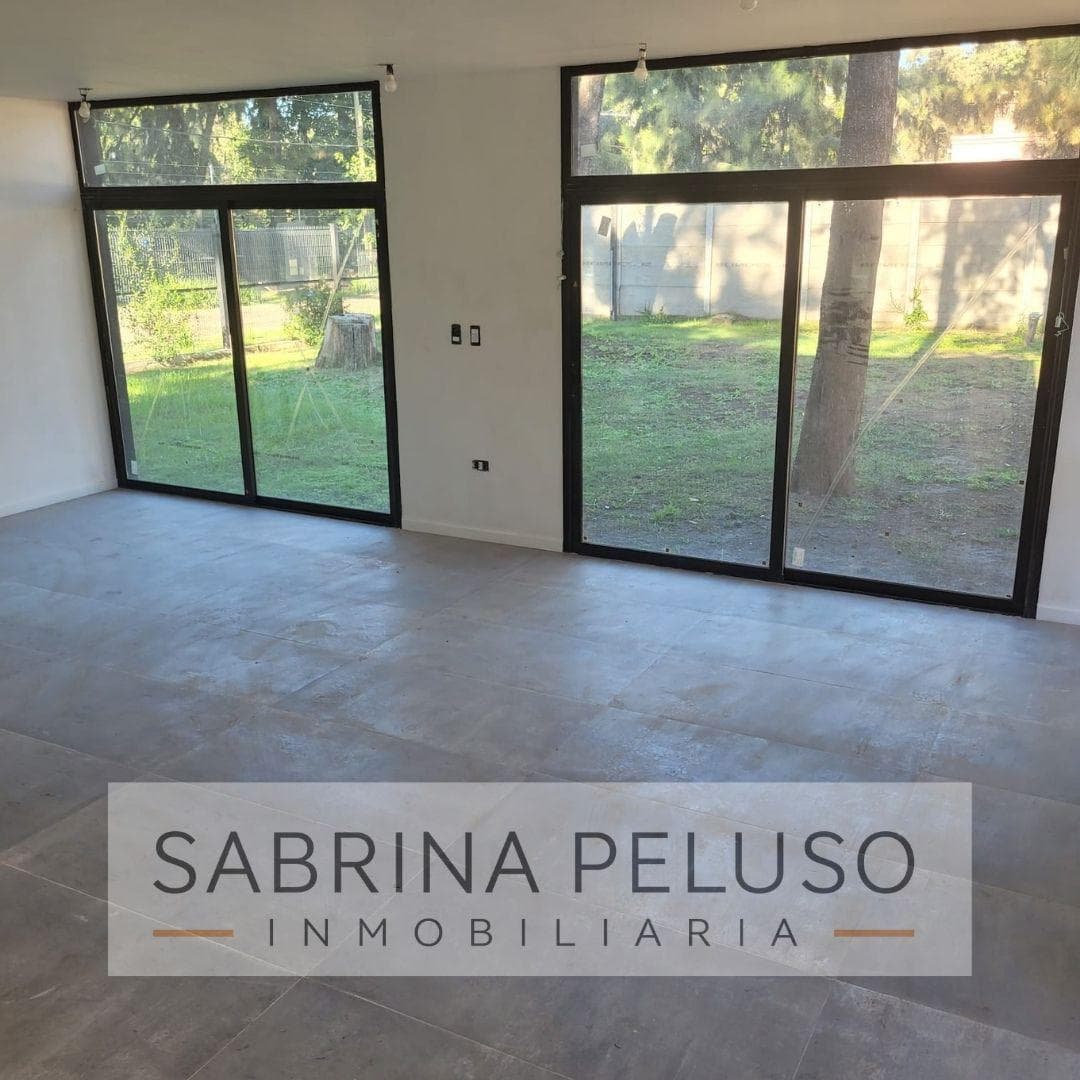 Minimalist 4-Bedroom House for Sale in the Altos del Monte Gated Community