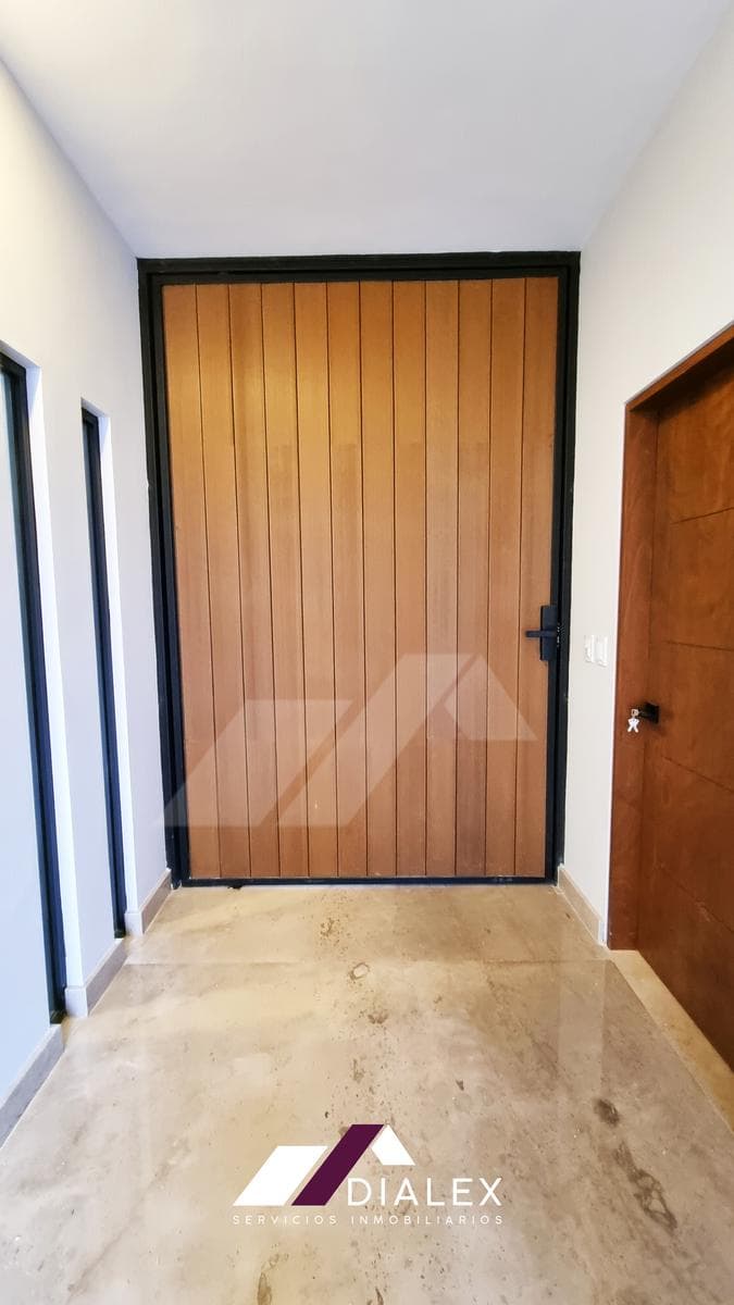 Bosques de las Misiones - NATIONAL HIGHWAY - House FOR SALE on Santiago Nuevo León, 422 m²