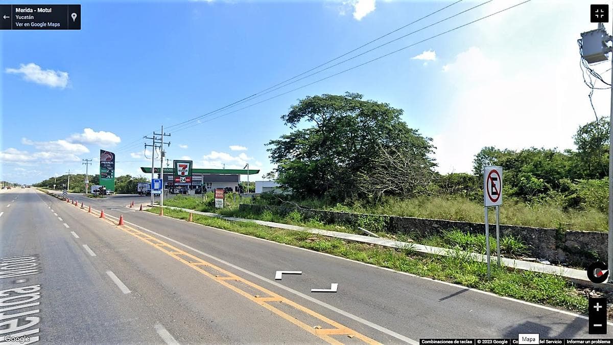 8,000-square-meter lot on the Mérida–Motul highway at Km 5.5