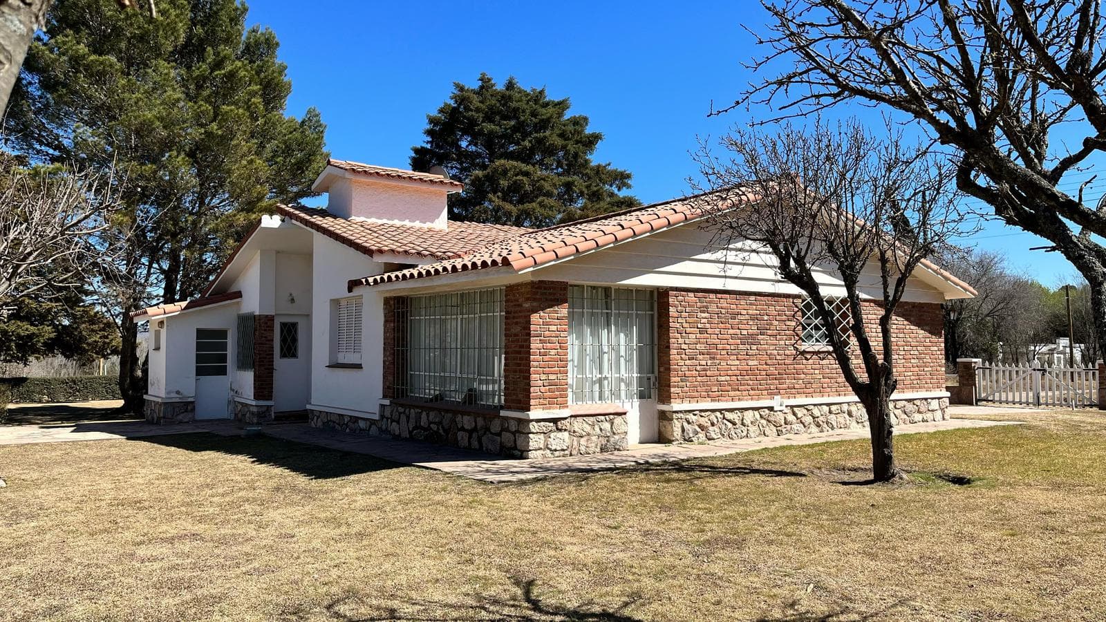 House in Villa Giardino