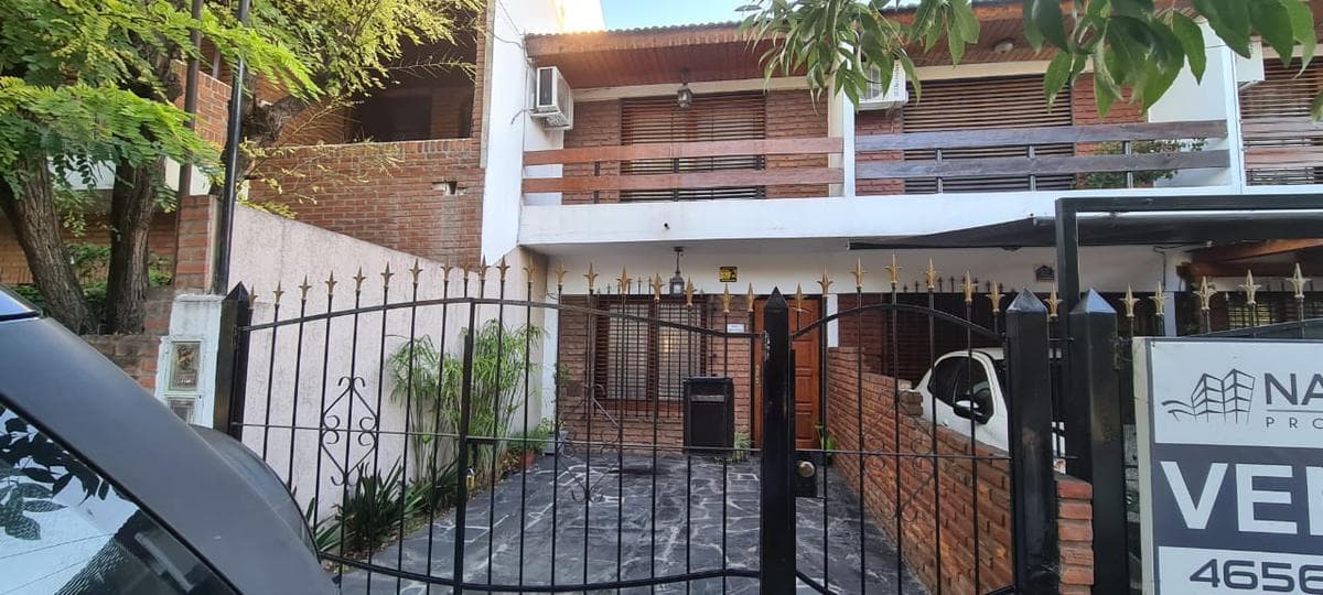 Duplex 3 1/2 amb al frente - 70 m² - 2 baños - Villa Luzuriaga