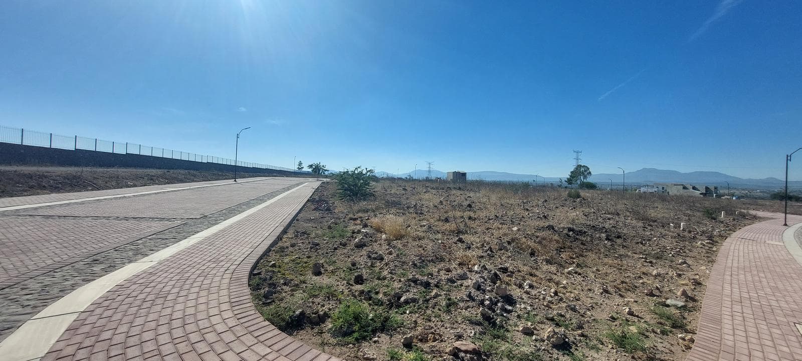 Lot in a gated community with amenities, 20 minutes from downtown Querétaro