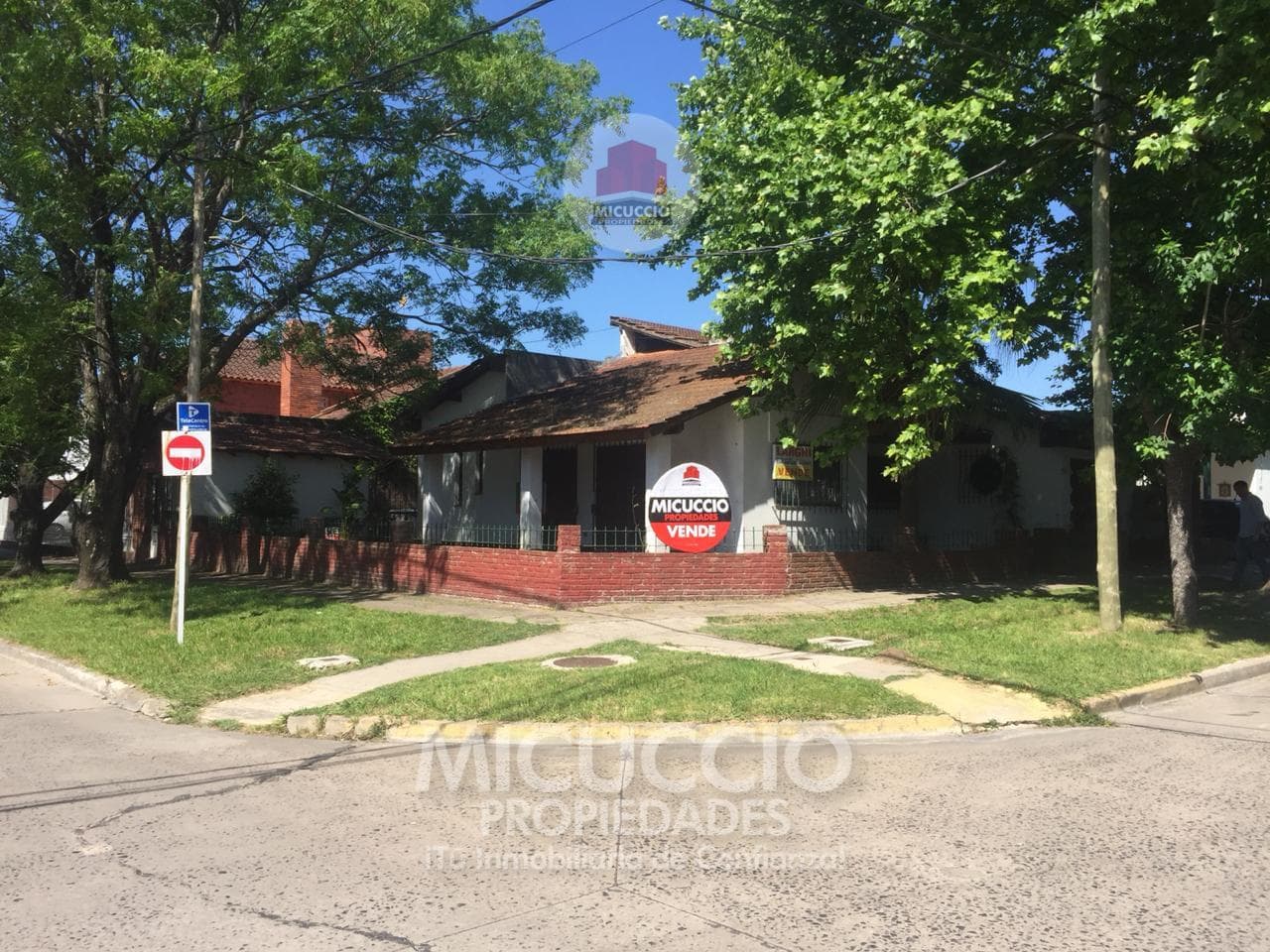 Casa en Venta, Hipólito Yrigoyen 893 esq. Los Lazaristas, Escobar