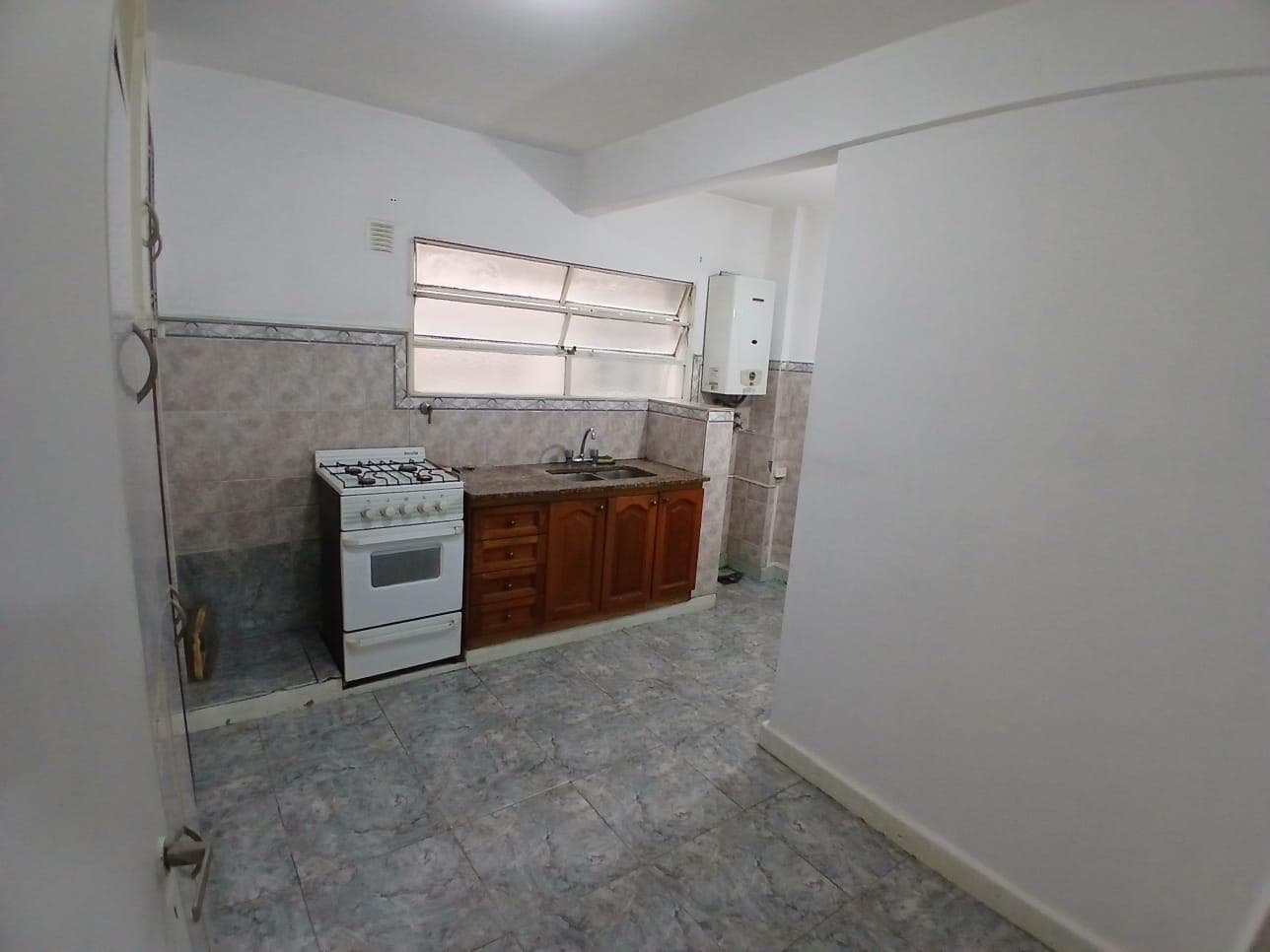 Spacious 2-room apartment. Villa Devoto