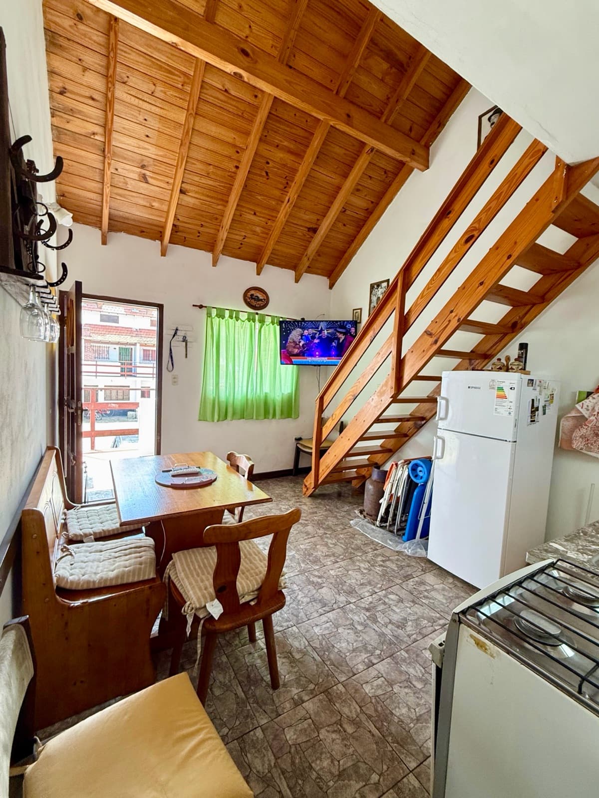 Beautiful three-room duplex in a complex just 40 meters from the ocean! Mar del Tuyu