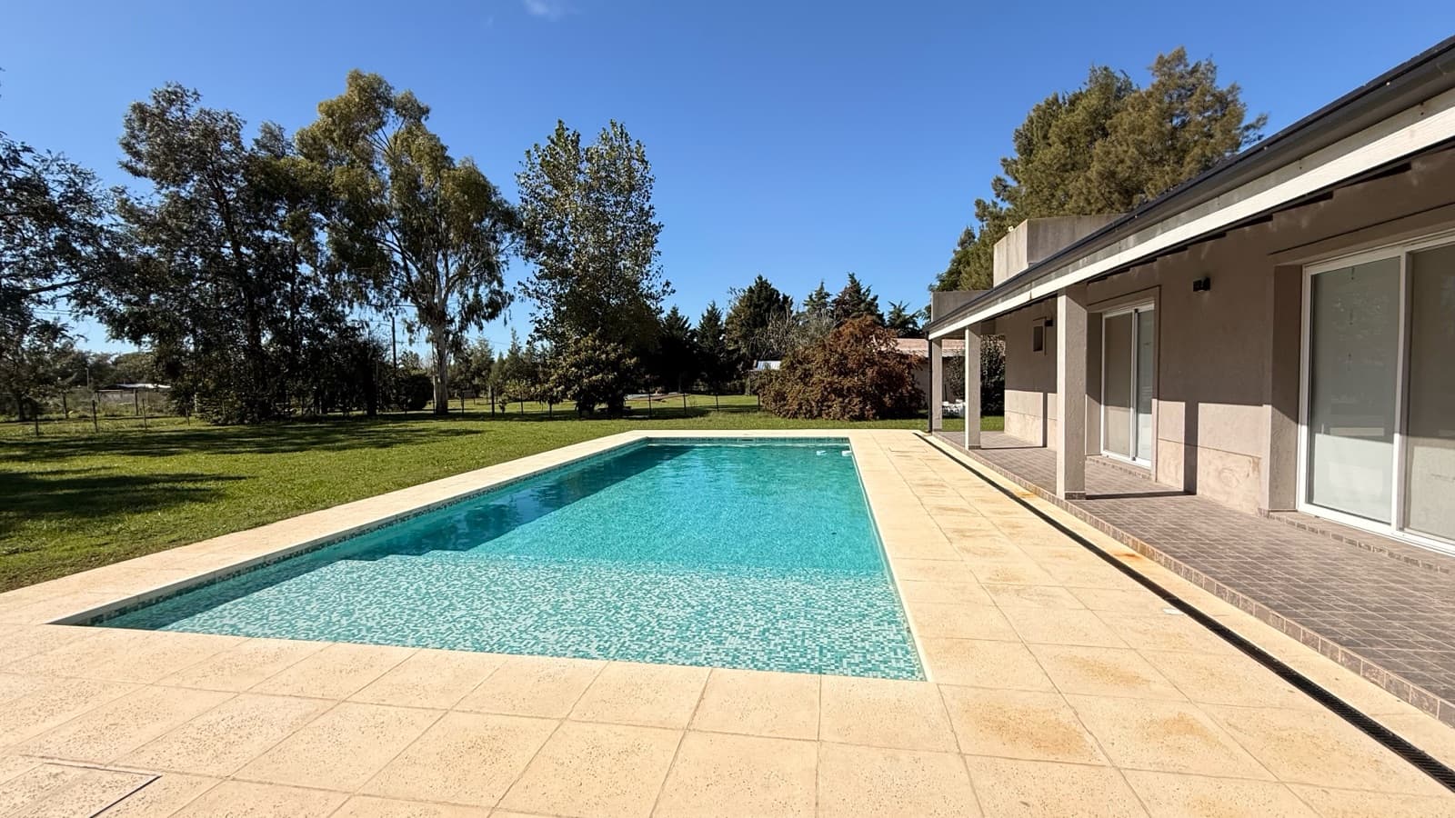 Discover the country house of your dreams in Laguna! Eligible for a mortgage!