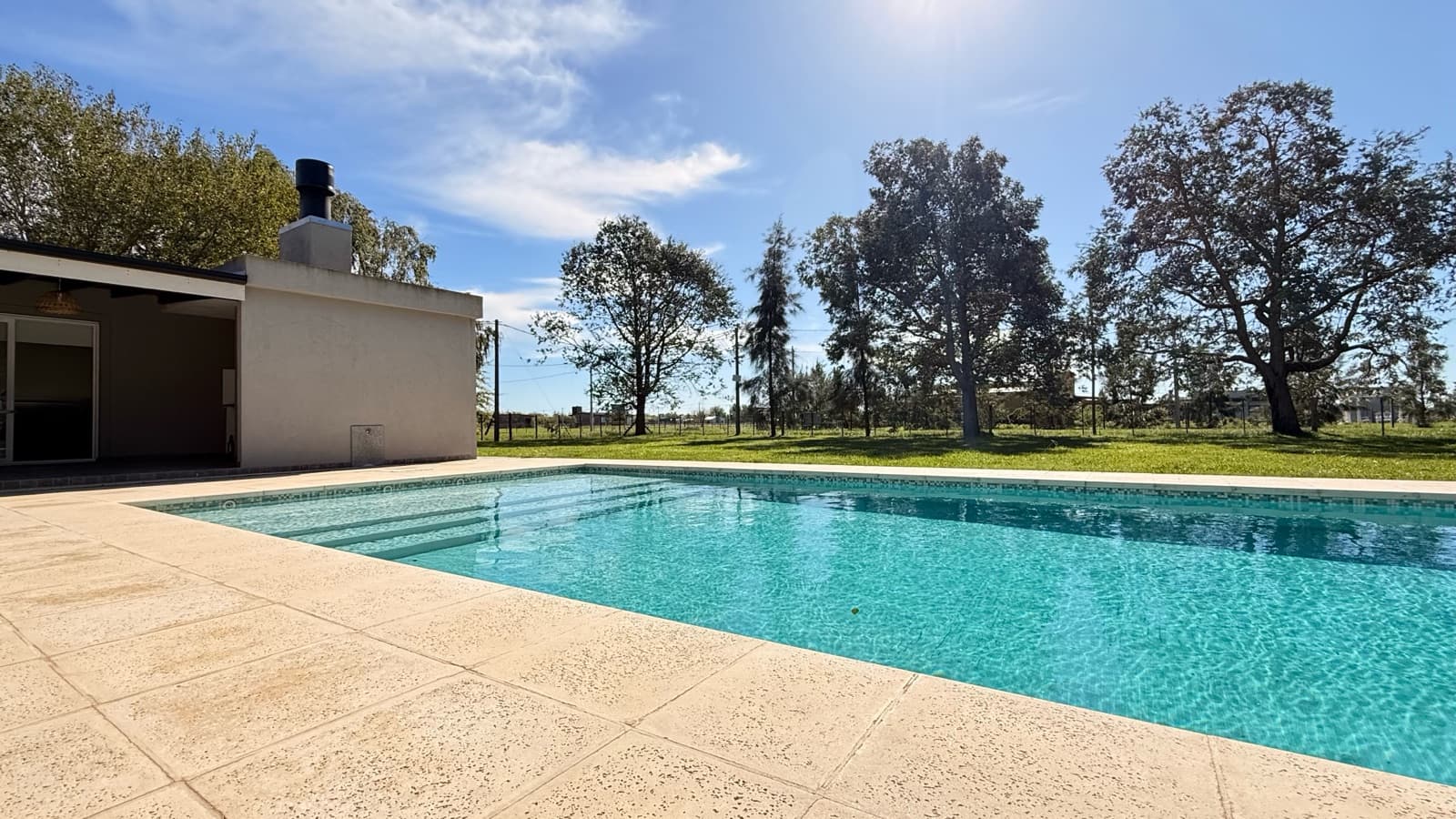 Discover the country house of your dreams in Laguna! Eligible for a mortgage!