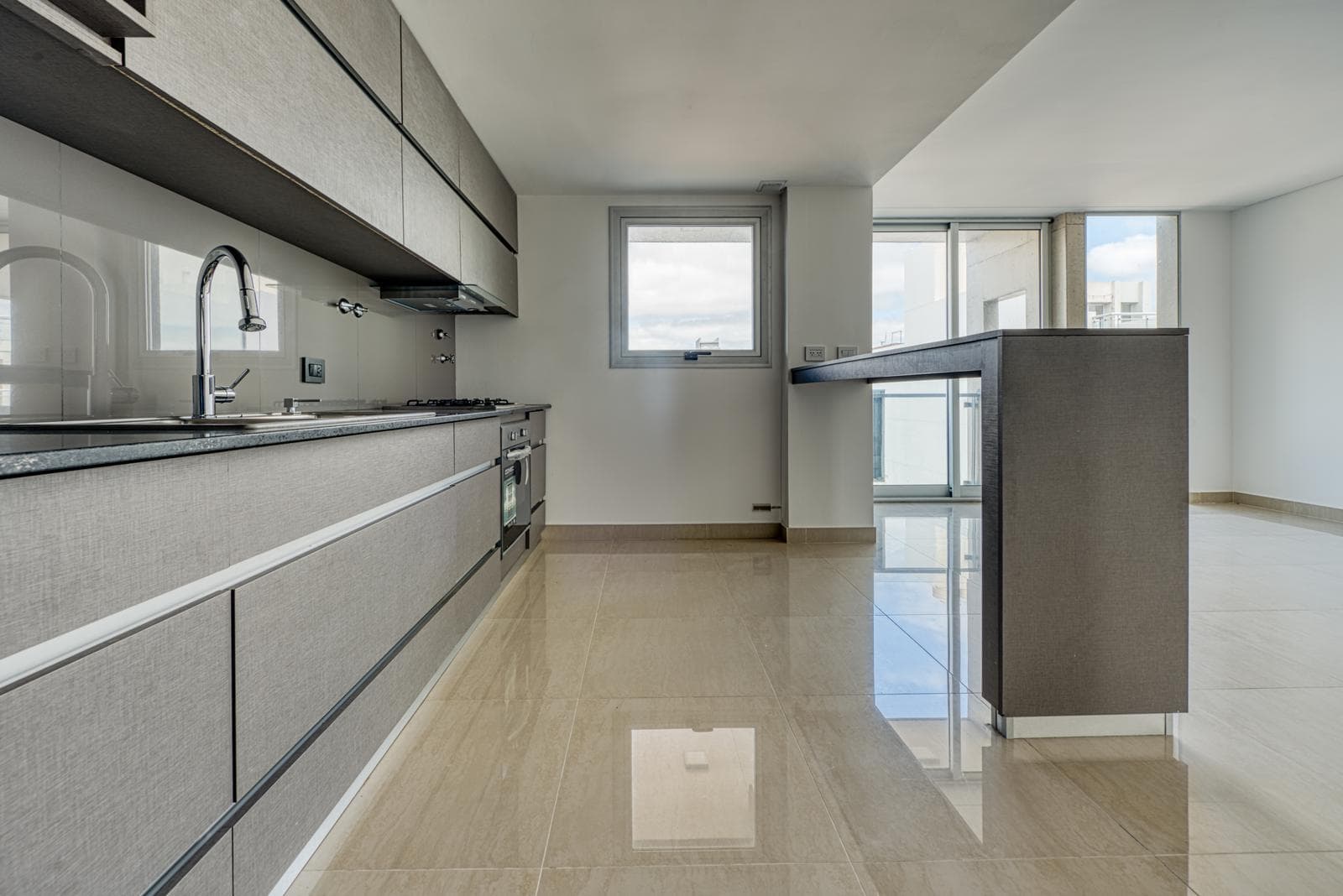 Apartment - Guemes