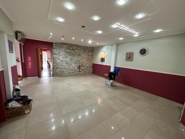 Two-story house for sale in G. Catan