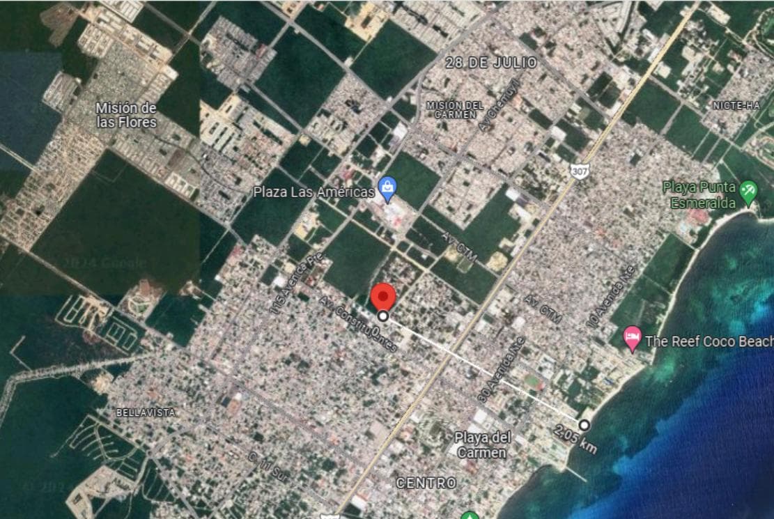 Land for sale in Playa del Carmen, ideal for real estate development.