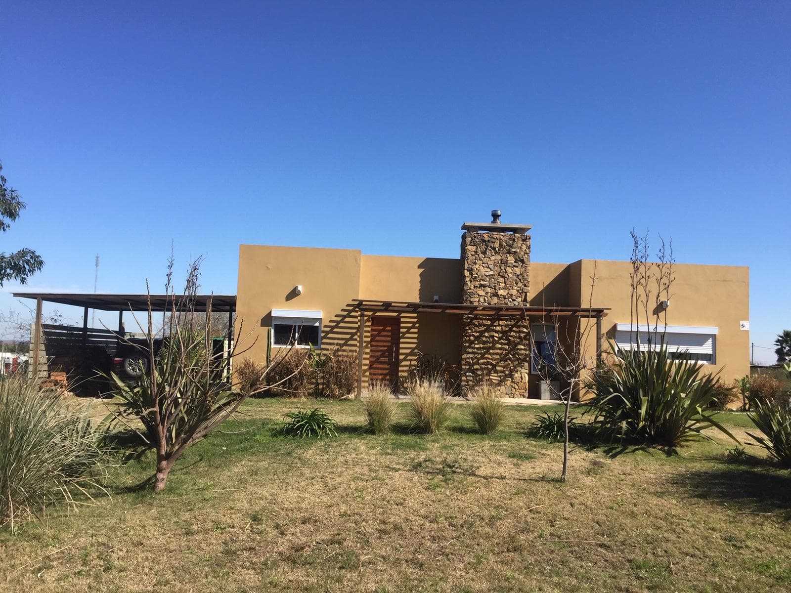 Beautiful house with a large lot in Altos de San Carlos