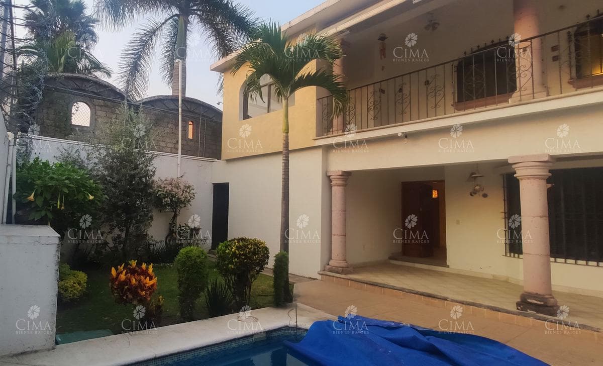 VENTA CASA FRACCIONAMIENTO MARAVILLAS - V244