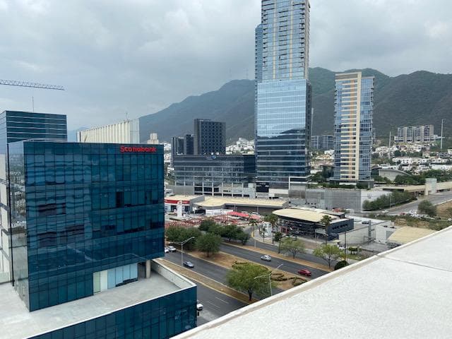 OFFICE FOR RENT IN VALLE ORIENTE