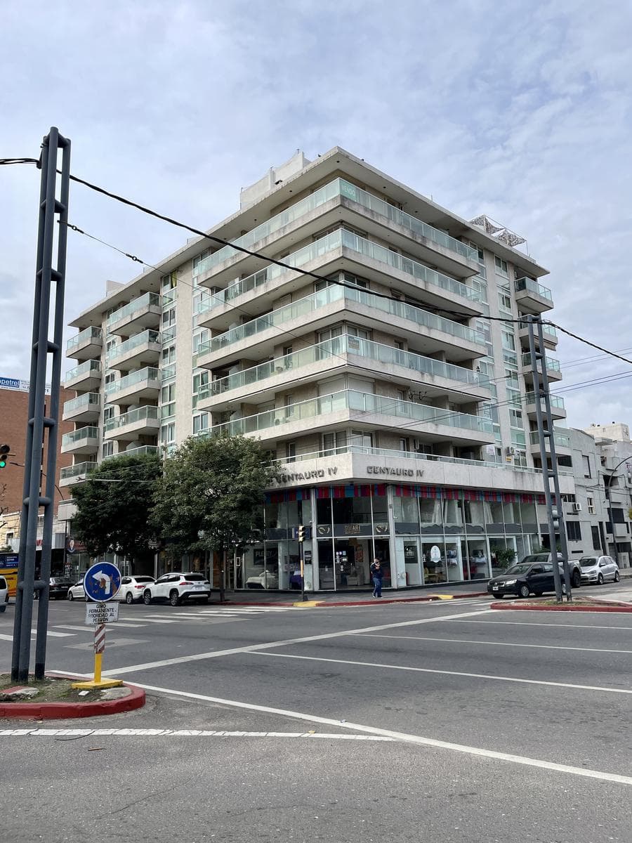 For Rent / For Sale: 3-Bedroom Apartment with Garage in the General Paz Neighborhood, Córdoba