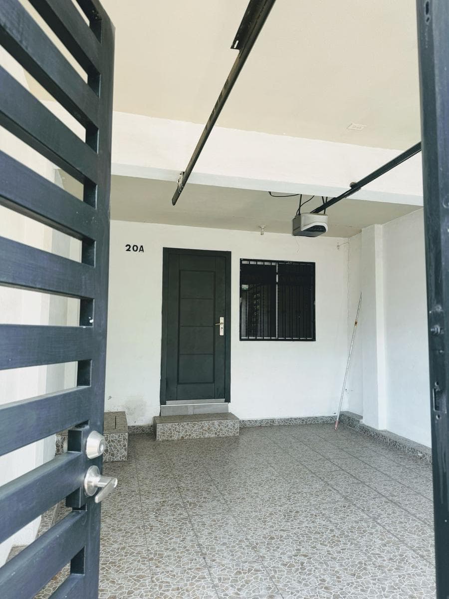 House for sale in Las Lomas, Real del Parque neighborhood
