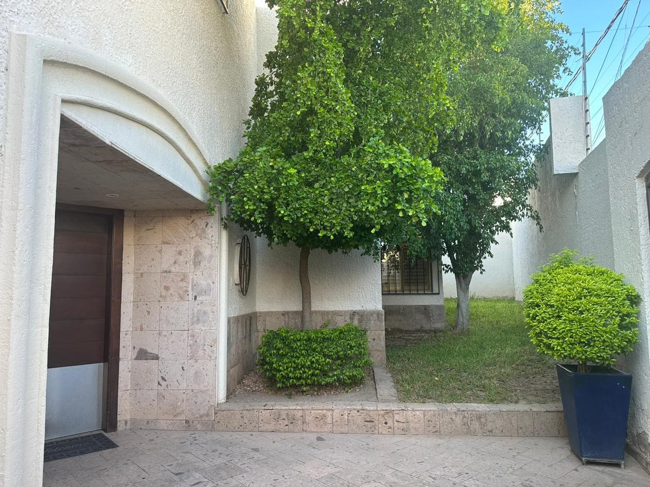 House for sale north of the city in Lomas Altas