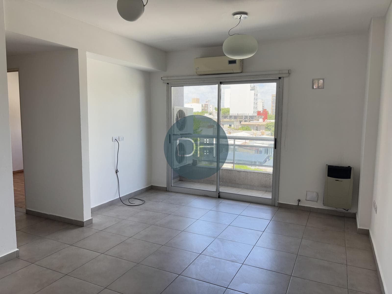 11 e/60 and 61—Apartment with garage and storage room