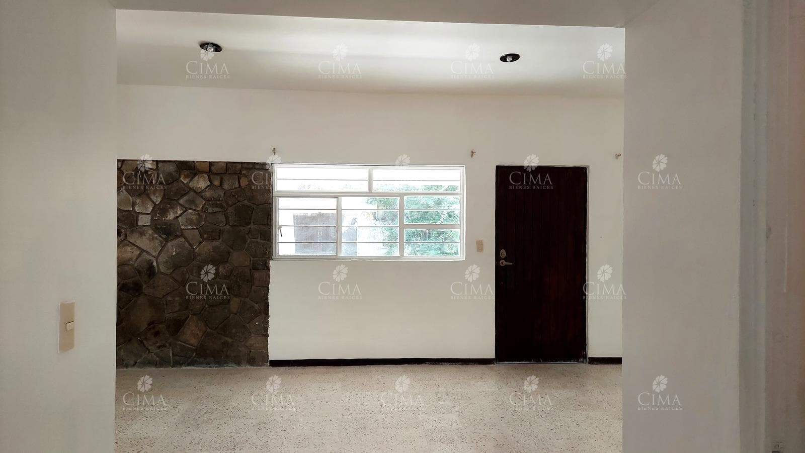 Renta Casa en Vista Hermosa - R99