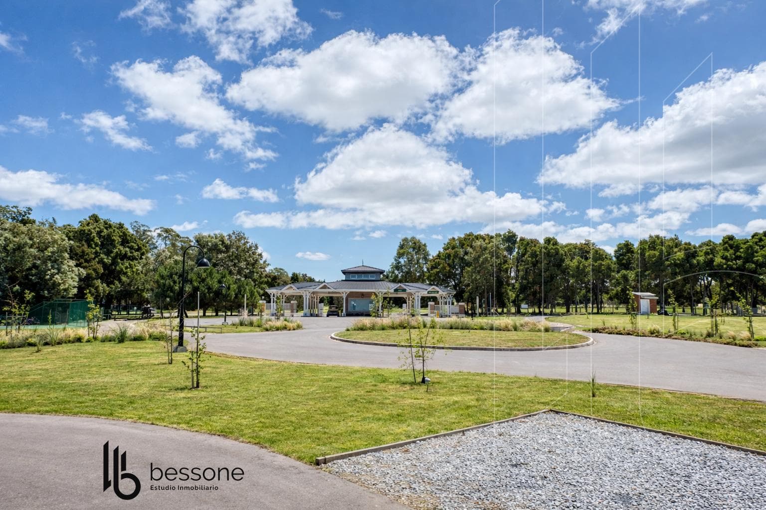 LAND IN MAR DEL PLATA COUNTRY CLUB