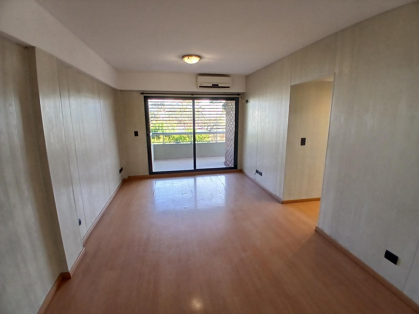 For Rent: 3-room apartment with garage. Villa Devoto