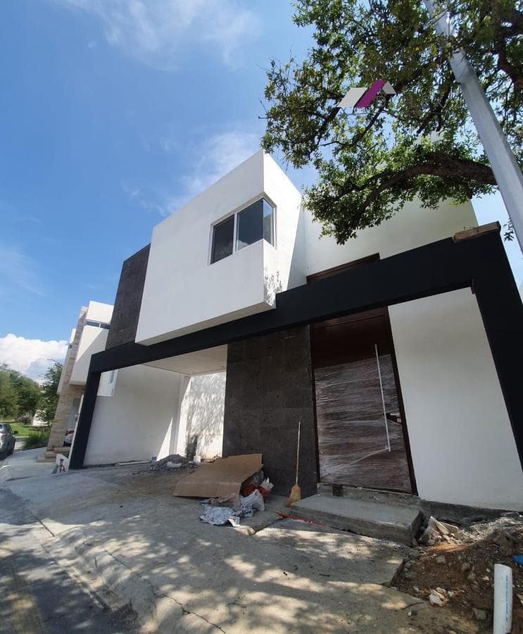 Cumbres de Santiago Subdivision - NATIONAL HIGHWAY - House for Sale in Santiago, N.L.