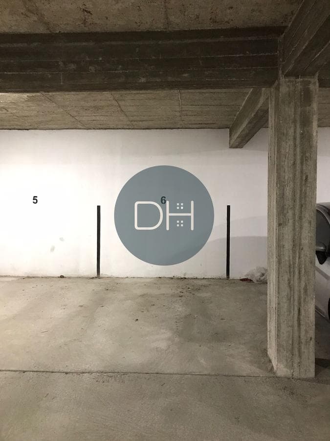 Covered Parking Garage in the Tribunales Area - La Plata