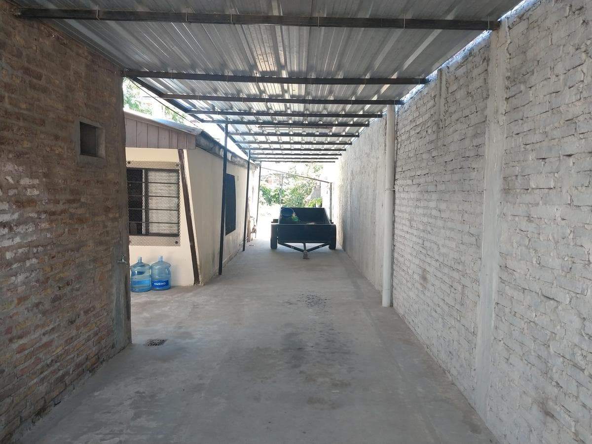 House for sale in Gonzalez Catan