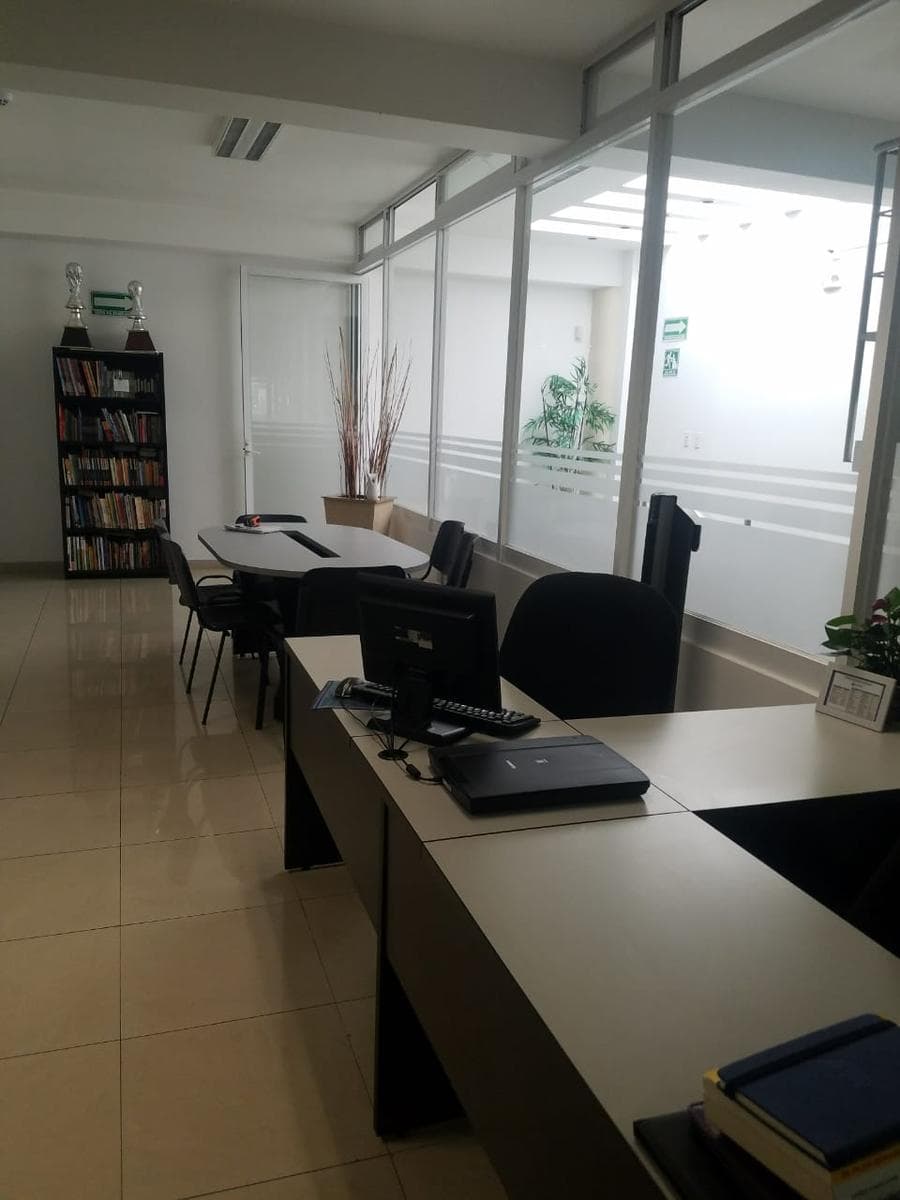 Office - León, 400 m²