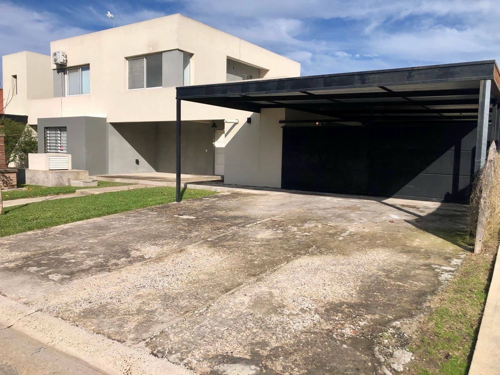 House for Sale in Pilar del Este - Casas del Este