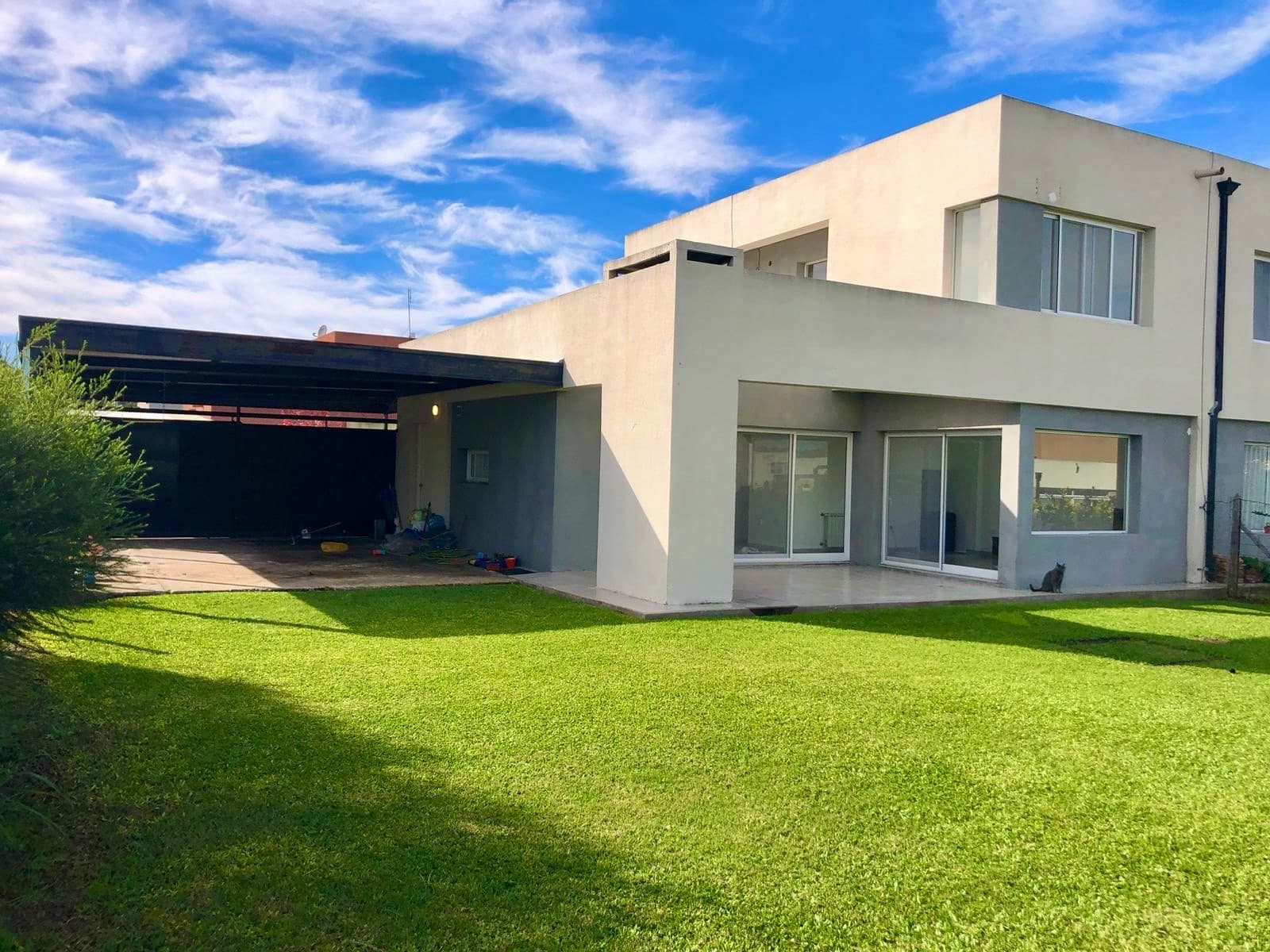House for Sale in Pilar del Este - Casas del Este