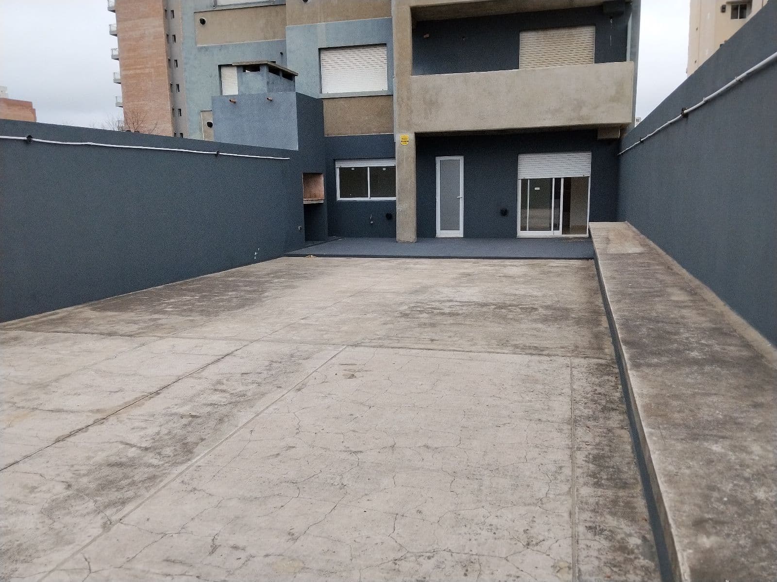 Apartment - Echesortu - Balcony - Patio - Barbecue Area