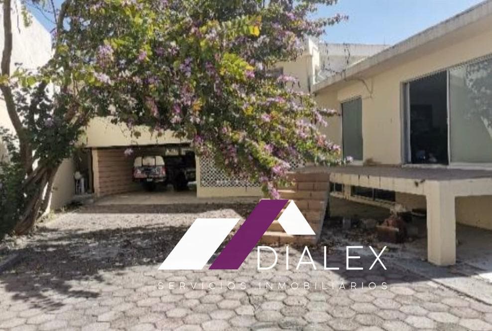 House for SALE or RENT, 623 m2 - COL. CONTRY in Monterrey, Nuevo León