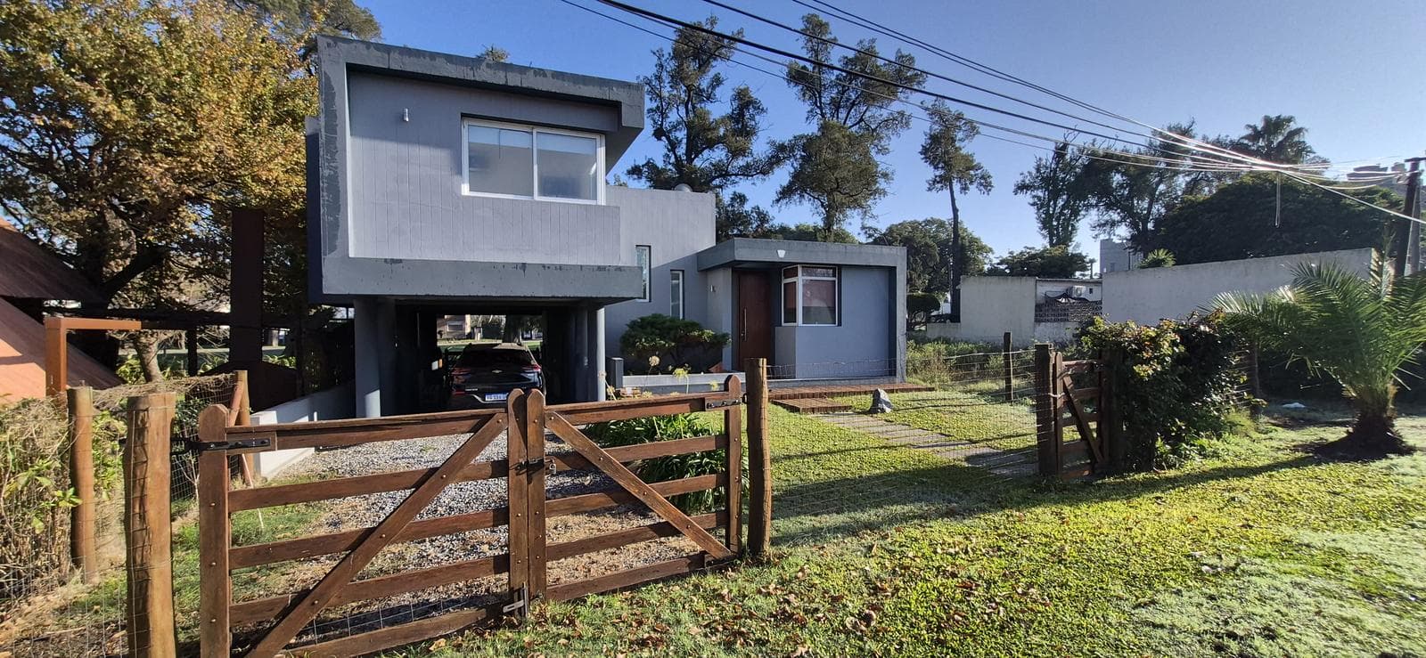Beautiful house for sale across from the Colonia Bullring