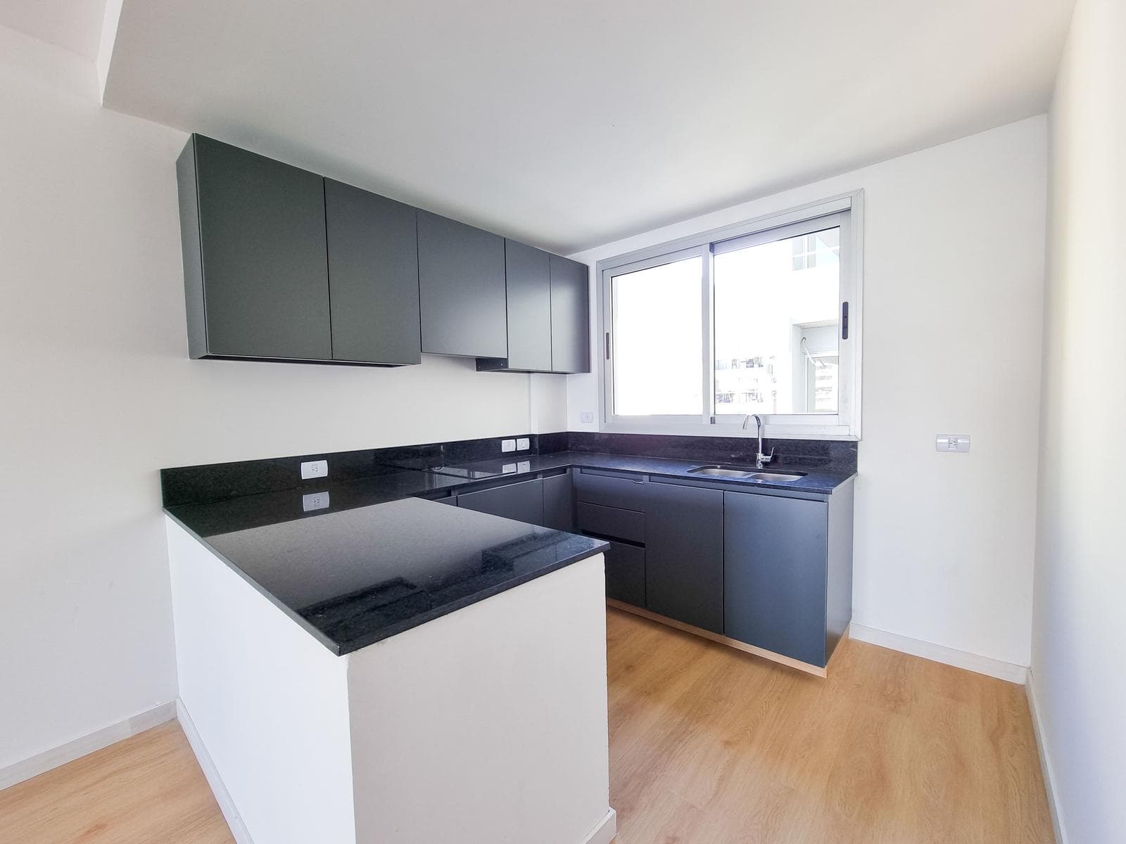 Studio Apartment for Sale in Almagro