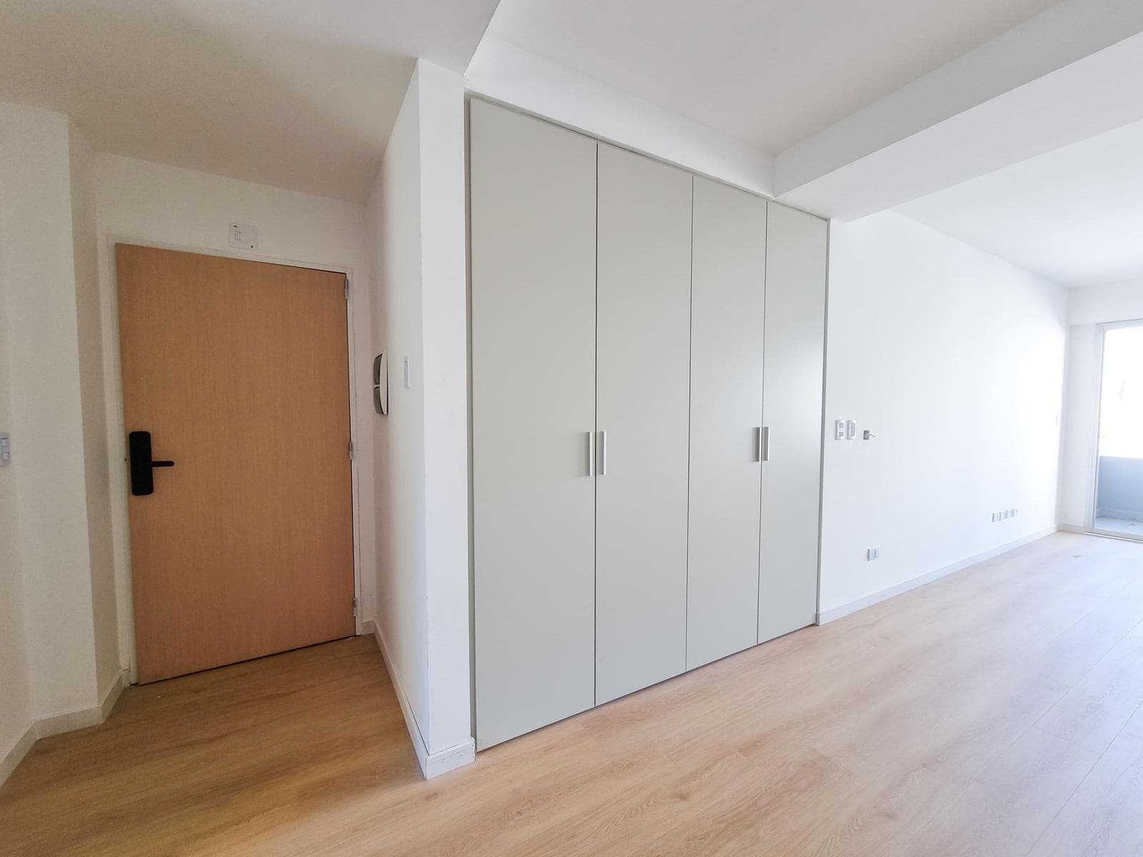 One-room apartment for sale in Almagro