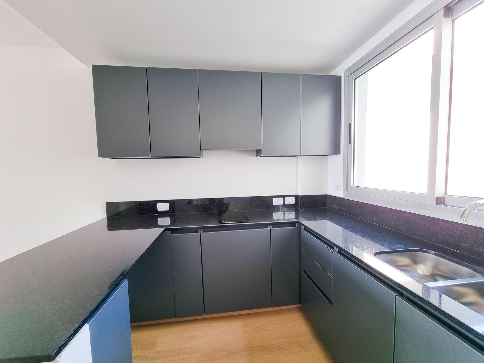One-room apartment for sale in Almagro