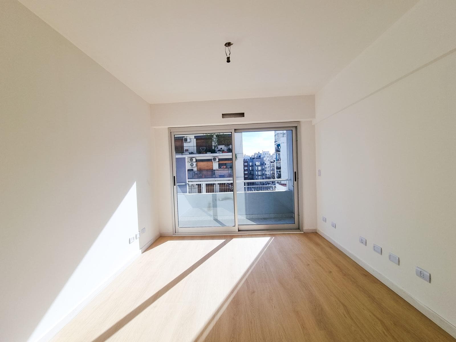 4-room apartments for sale in Almagro