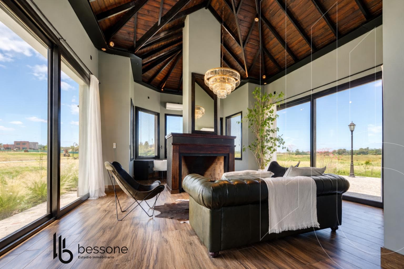 LAND IN MAR DEL PLATA COUNTRY CLUB