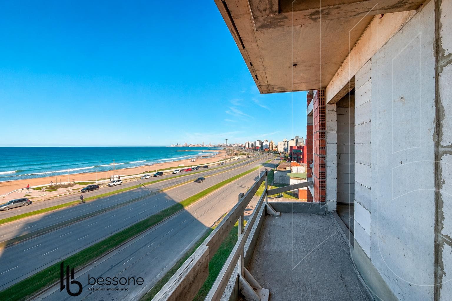DEPARTAMENTO VISTA AL MAR EN POZO MAR DEL PLATA