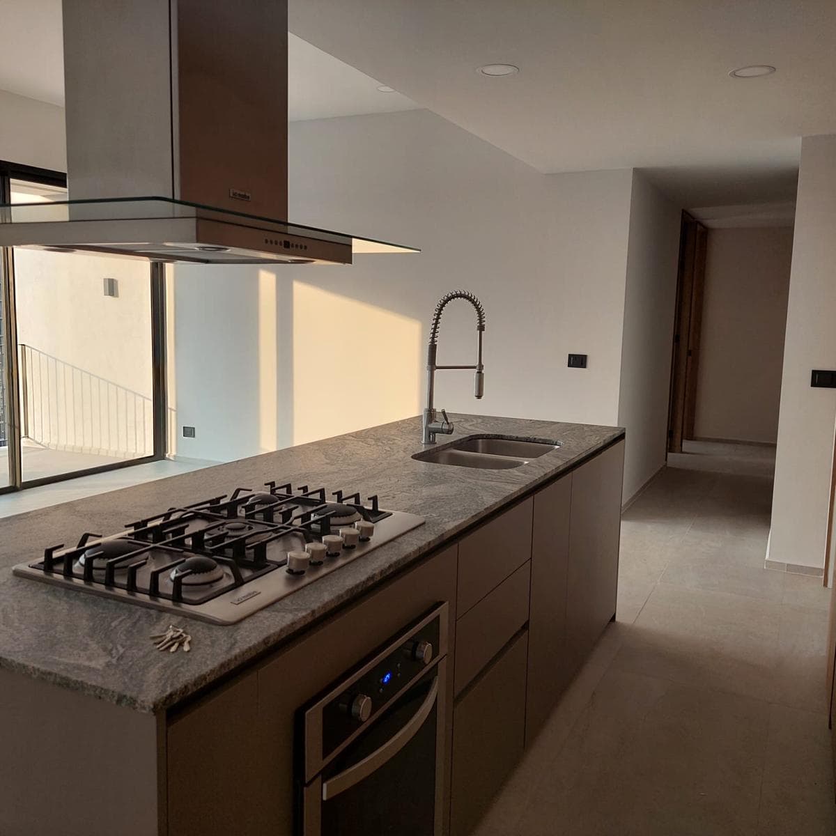 Apartment for Sale in Providencia, Livet Ottawa