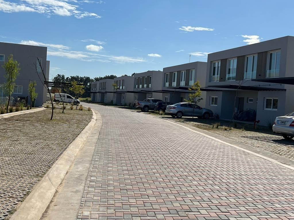 Duplex House for Sale in Pilara, Pilar, Greater Buenos Aires (G.B.A.), Northern Area