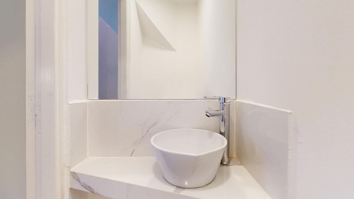Apartment for SALE / RENT in City Bell, at the corner of Cno. Gral. Belgrano and 460