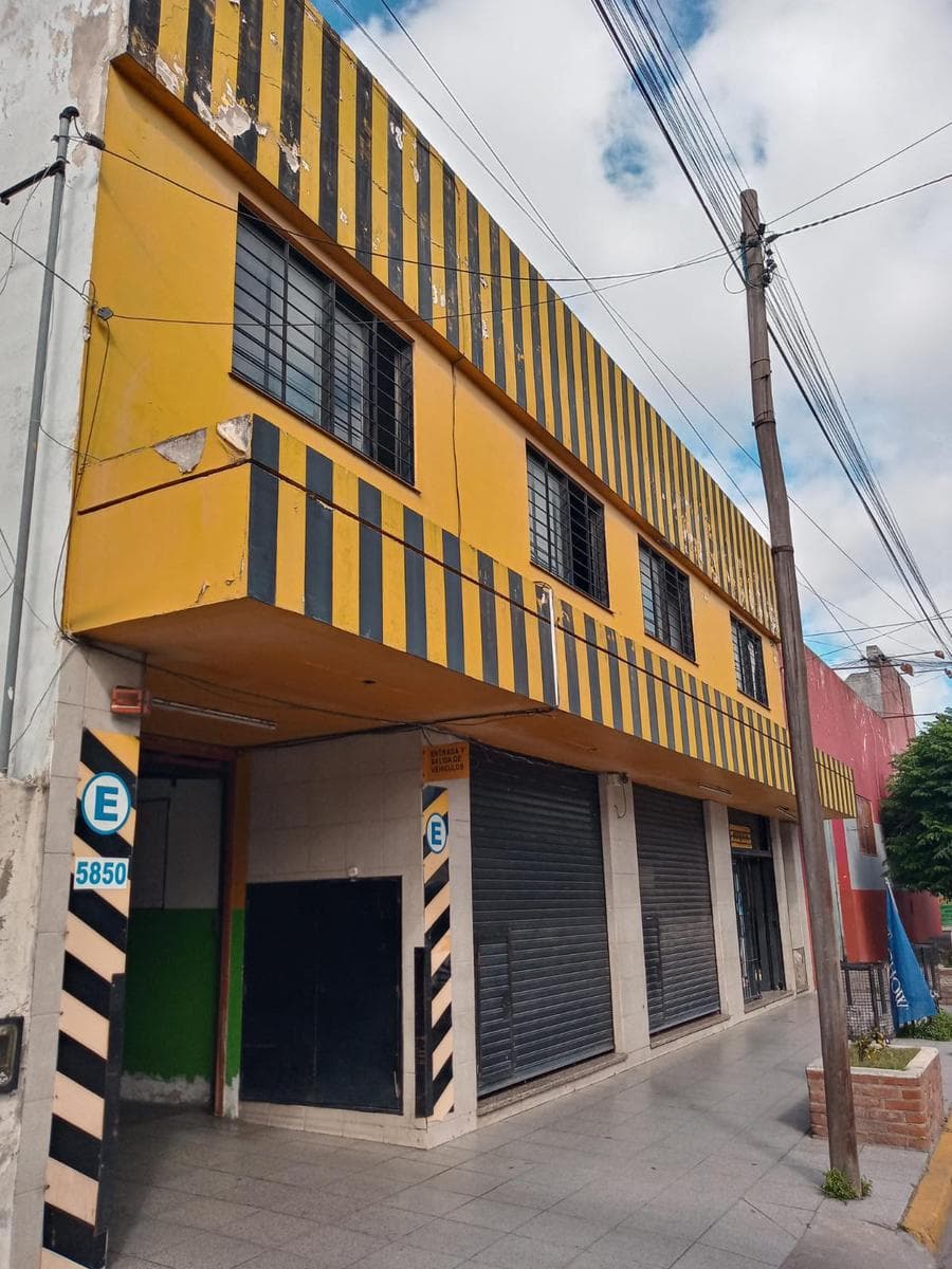 Parking garage on Bernardino Rivadavia Street