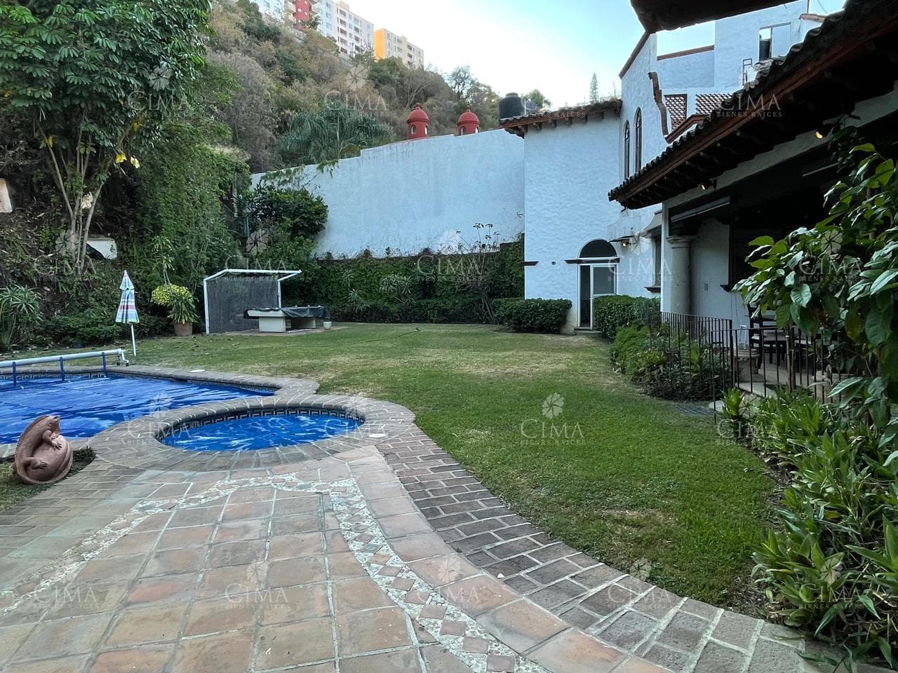 Renta Casa en Fraccionamiento La Cañada - R123